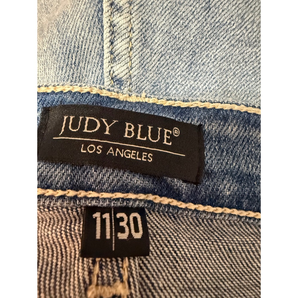 Judy Blue Straight Fit Distressed Jeans Size 11/30 Medium Wash - Picture 5 of 7
